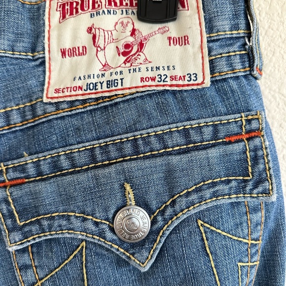 Preowned True Religion jeans Joey Big T Size 32 for men. - Picture 3 of 4